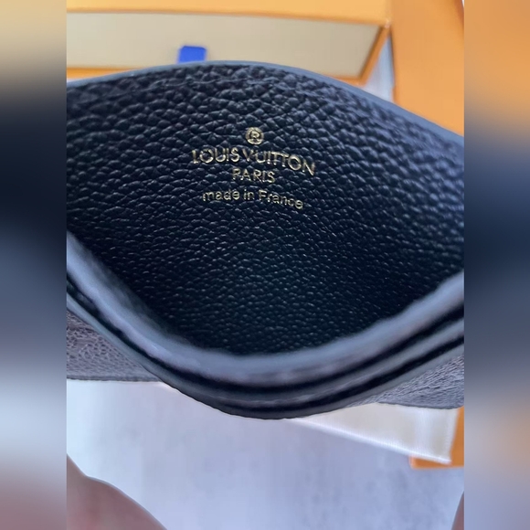 Louis Vuitton Charms Card Holder - Picture 10 of 12